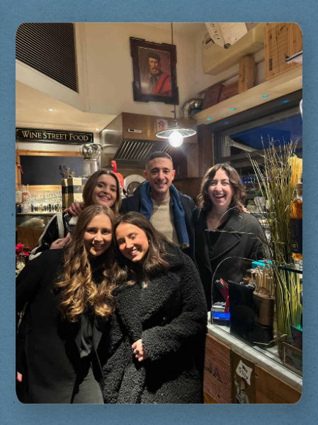Clienti Felici Vini Antiche Dogane Firenze